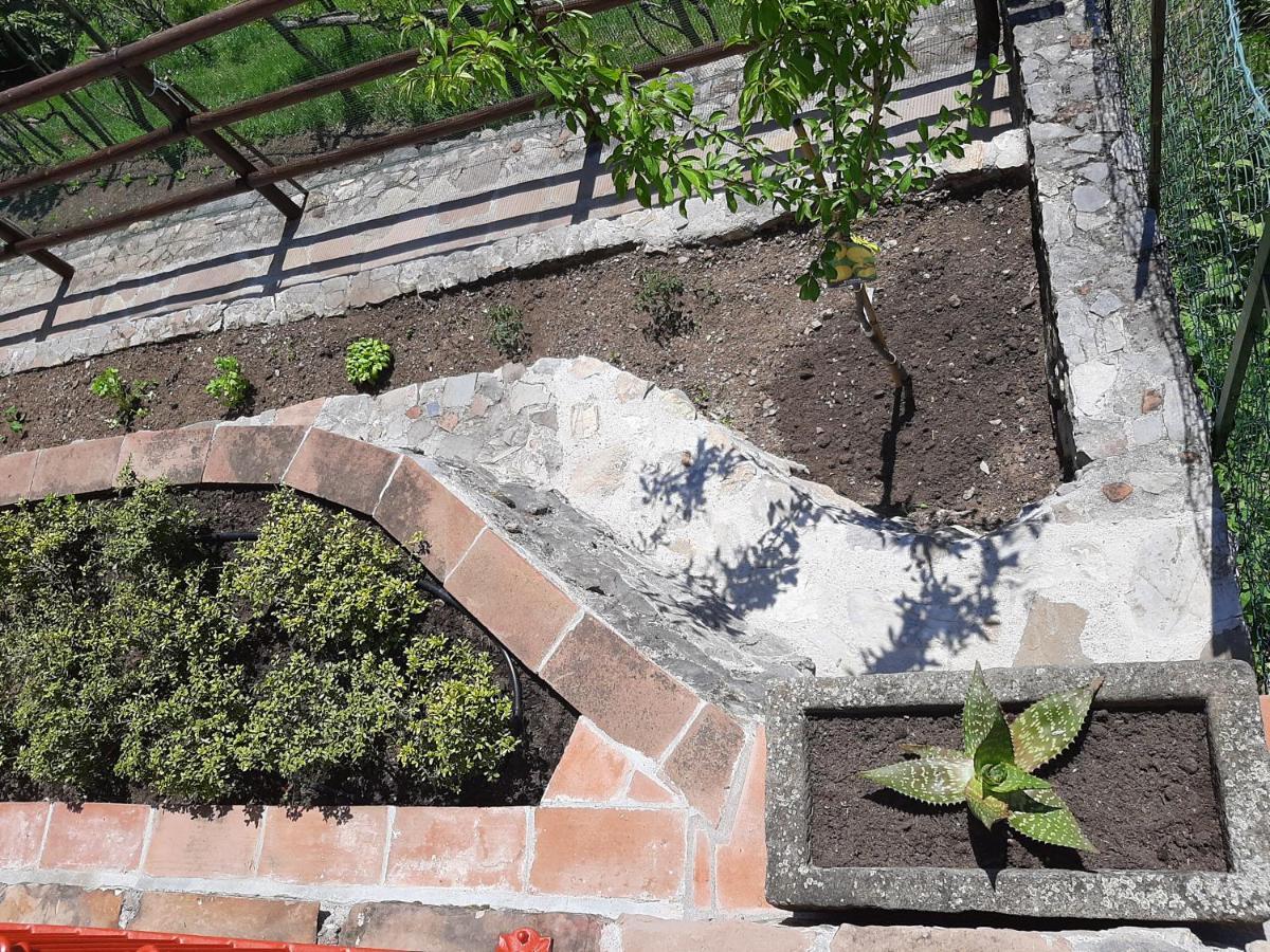Deliziosa Casetta Sull'Appennino Toscano Montefegatesi Kültér fotó