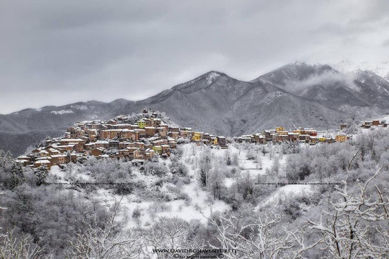 Deliziosa Casetta Sull'Appennino Toscano Montefegatesi Kültér fotó